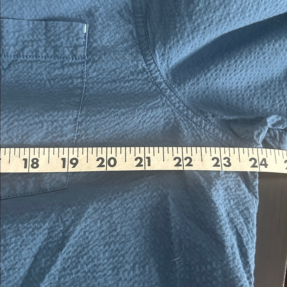 Tommy Bahama Nova Wave Button Up - Picture 5 of 6